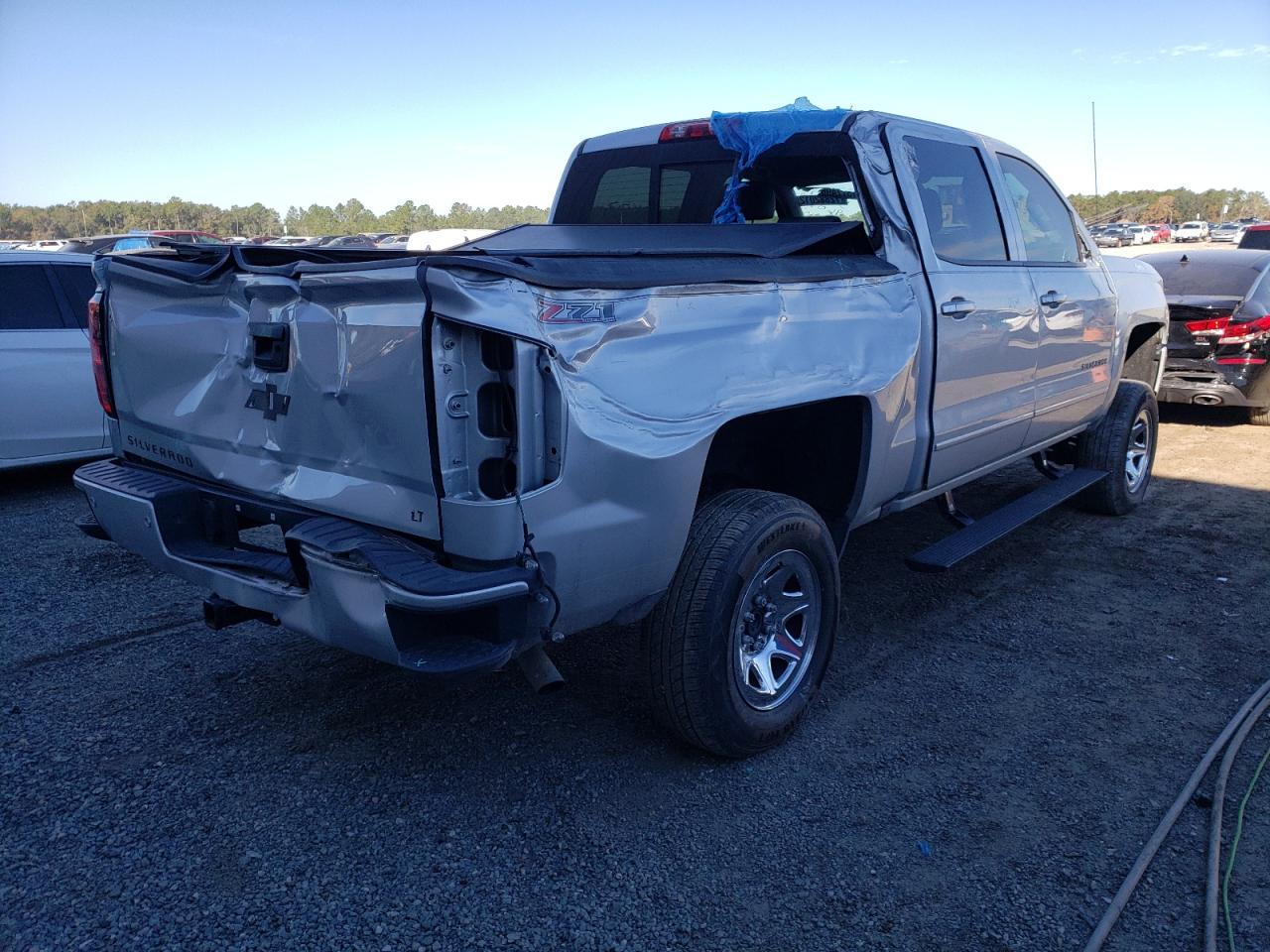 3GCUKREC3HG104427 CHEVROLET ALL Models 2017