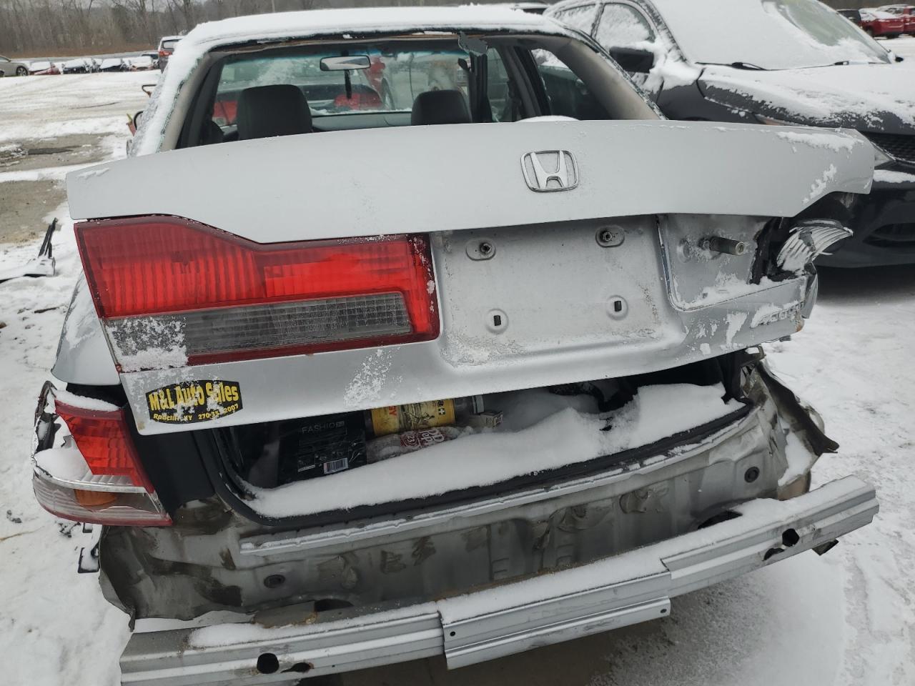 2001 Honda Accord - Image 6