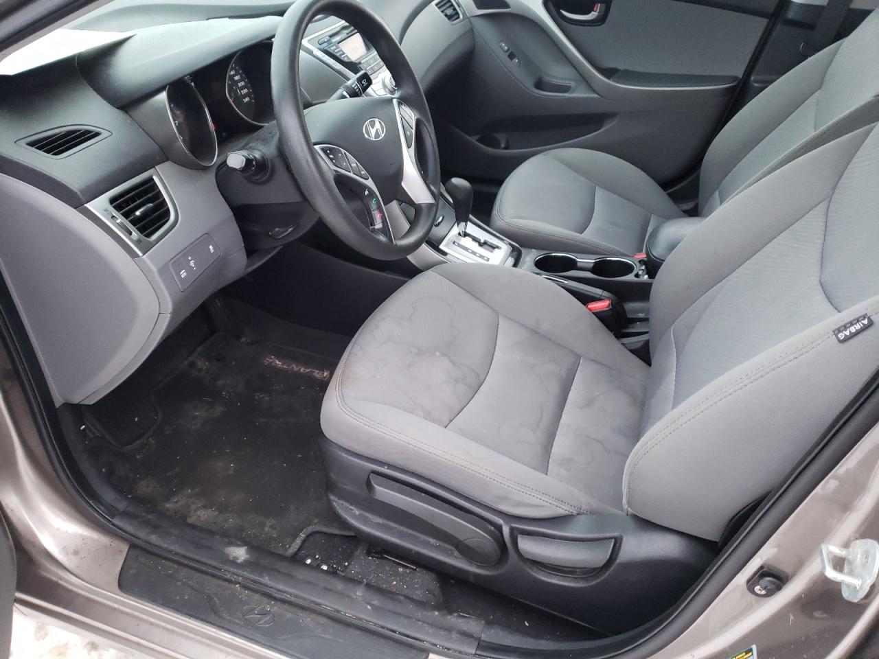 2012 Hyundai Elantra - Image 7