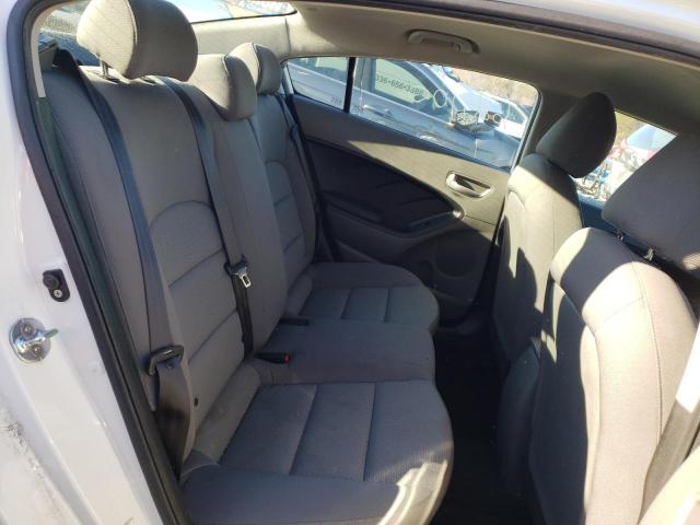 3KPFK4A78HE060828 KIA FORTE LX