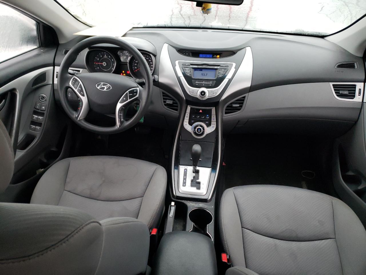 2012 Hyundai Elantra - Image 8