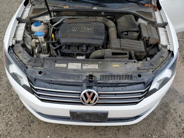 2015 VOLKSWAGEN PASSAT S - 1VWAT7A30FC081597