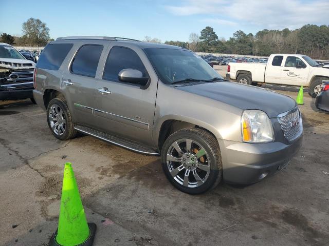 1GKS1EEF1CR261674 GMC YUKON DENALI