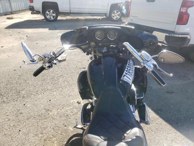 2011 HARLEY-DAVIDSON FLHXSE2 1HD1PZ818BB953658