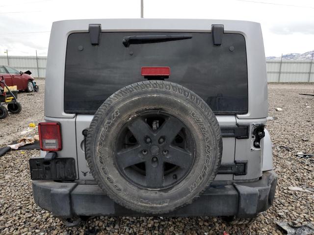 1C4BJWDG4JL855834 Jeep Wrangler Unlimited Sport