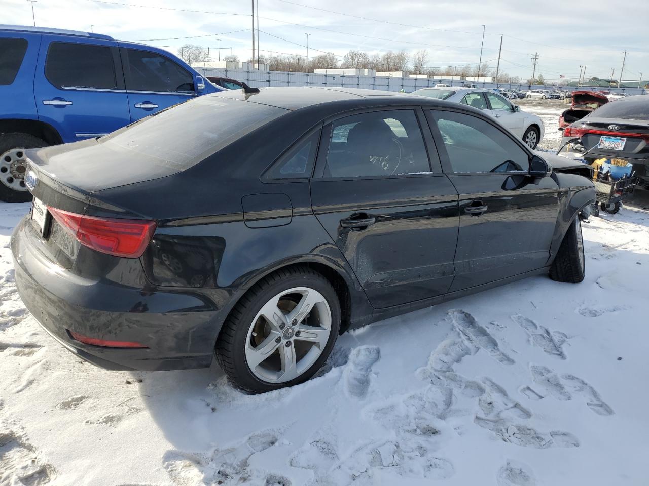 WAUAUGFFXH1046354 2017 Audi A3 Premium