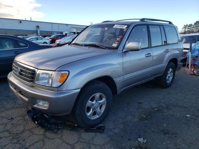 Salvage cars for sale from Copart New Britain, CT: 2001 Toyota Land Cruiser