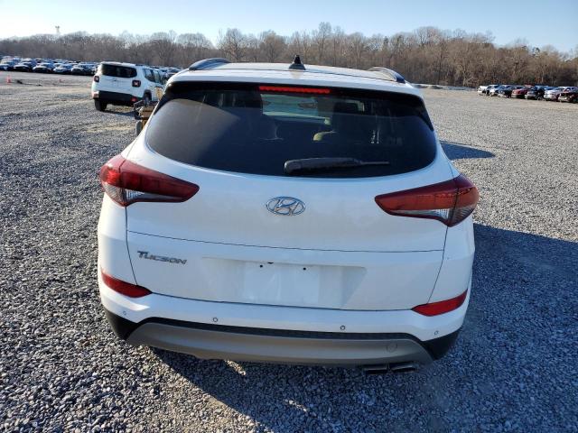 2018 HYUNDAI TUSCON KM8J33A21JU763552