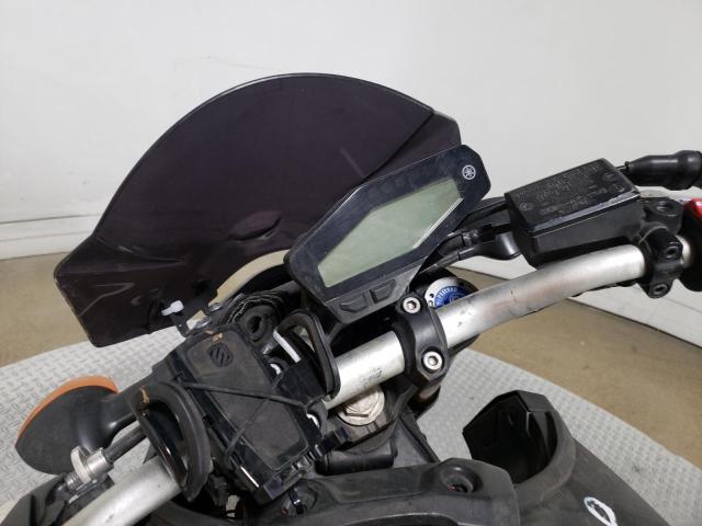 2014 YAMAHA FZ09 JYARN33E9EA000691
