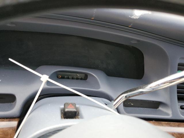 1LNLM81W1VY675623 Lincoln Town Car Executive