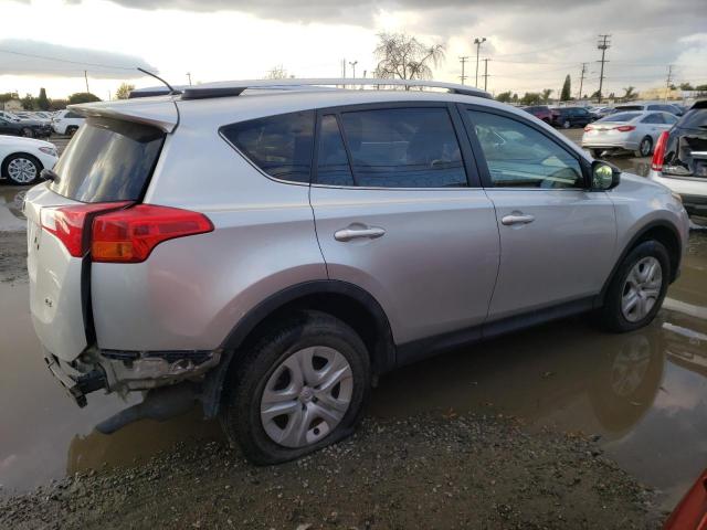 2015 TOYOTA RAV4 LE - JTMZFREV7FJ045714