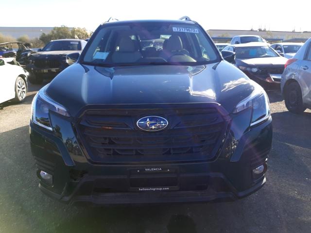 JF2SKAEC0NH491658 Subaru Forester Premium