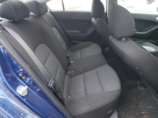 3KPFK4A7XJE211156 KIA FORTE LX