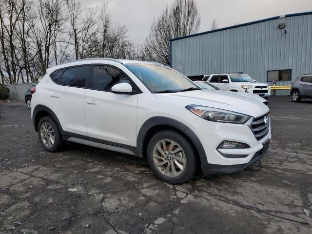 KM8J33A45JU744679 Hyundai TUCSON SEL