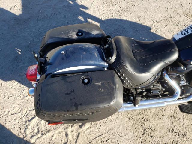 2019 HARLEY-DAVIDSON FLHC 1HD1YAJ21KB061382