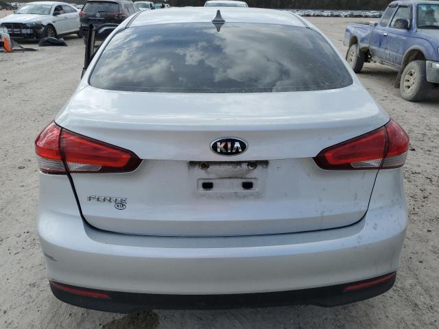 3KPFL4A77HE152431 KIA Forte