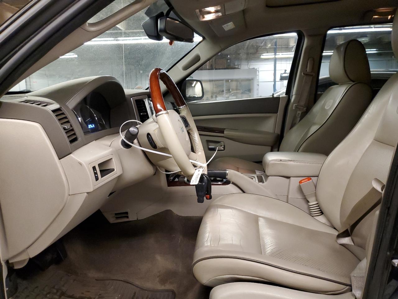 2006 Jeep Grand Cherokee Overland VIN: 1J8HR68T29C533868 Lot: 65399793