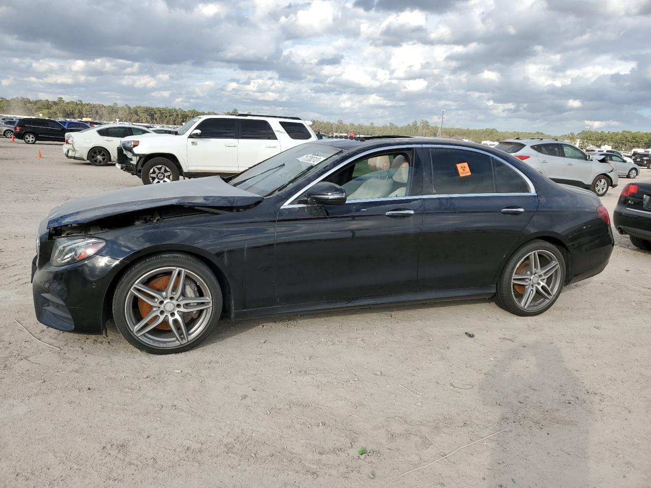 MERCEDES-BENZ E-CLASS 300