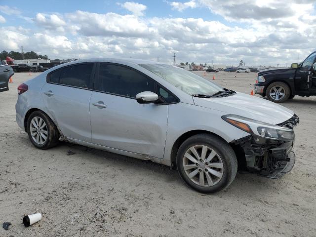 3KPFL4A77HE152431 KIA Forte