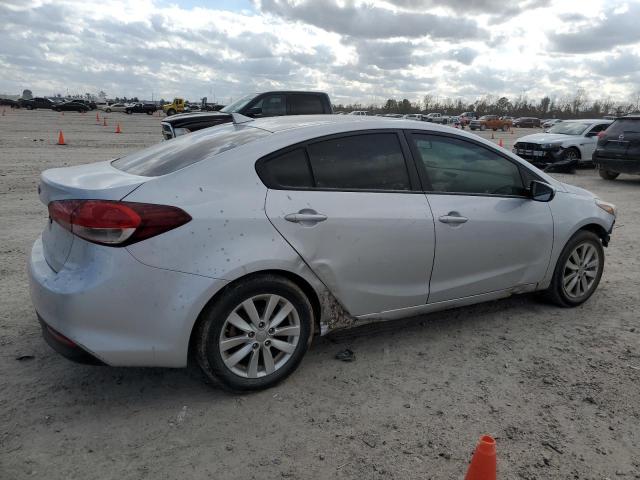 3KPFL4A77HE152431 KIA Forte