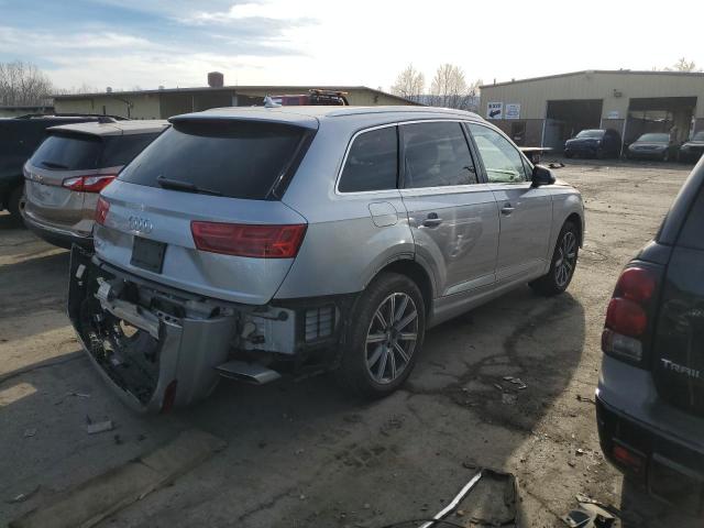 VIN WA1LHAF7XKD023307 2019 Audi Q7, Premium Plus no.3