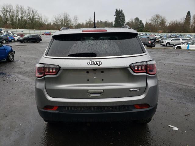 3C4NJCBB0KT796709 Jeep Compass Latitude