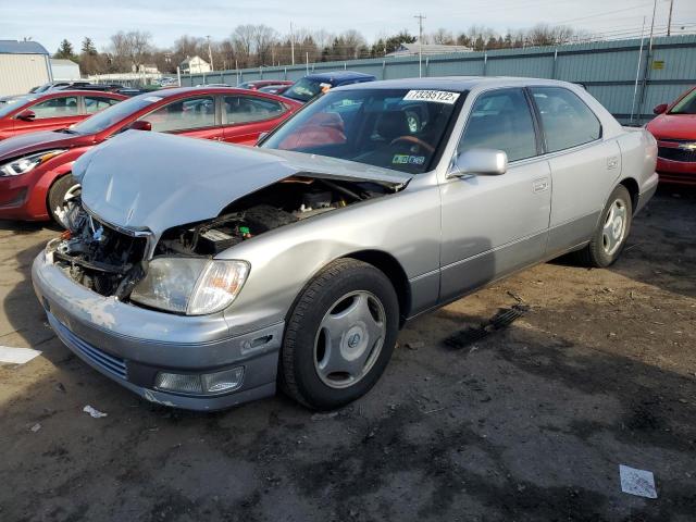 2000 Lexus LS 400 