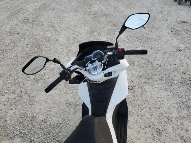 2015 HONDA PCX 150 RLHKF1807FY002128