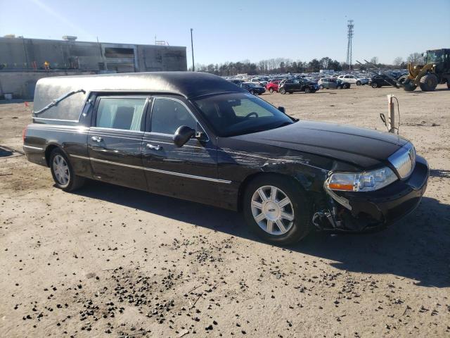 2L1FM88W68X646191 Lincoln TOWNCAR