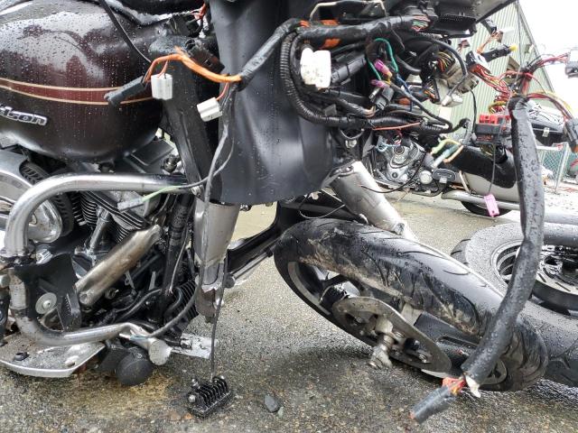 2011 HARLEY-DAVIDSON FLTRU 1HD1KGM14BB634816
