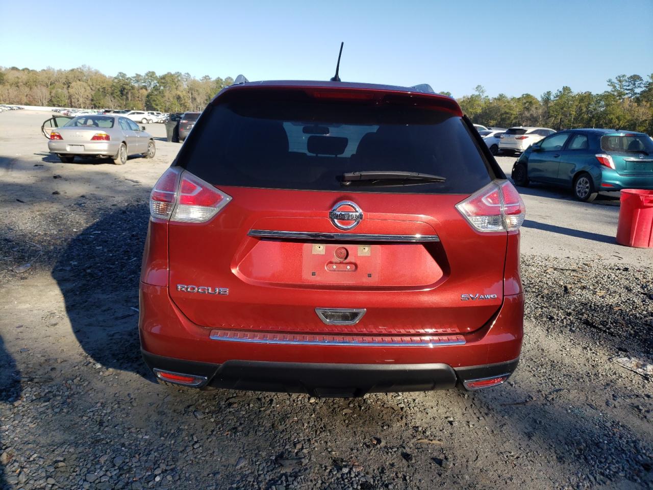 VIN: KNMAT2MV9GP644207 2016 NISSAN ROGUE