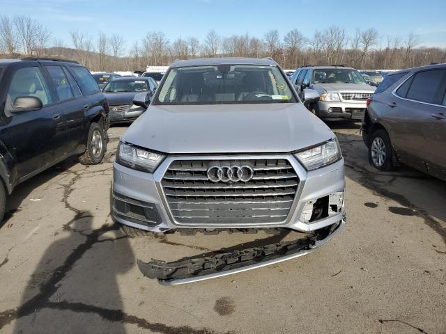 VIN WA1LHAF7XKD023307 2019 Audi Q7, Premium Plus no.5