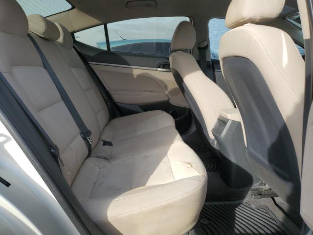 5NPD74LF5HH189702 Hyundai ELANTRA SE