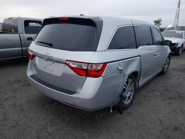 VIN 5FNRL5H67DB018698 2013 HONDA ODYSSEY no.3