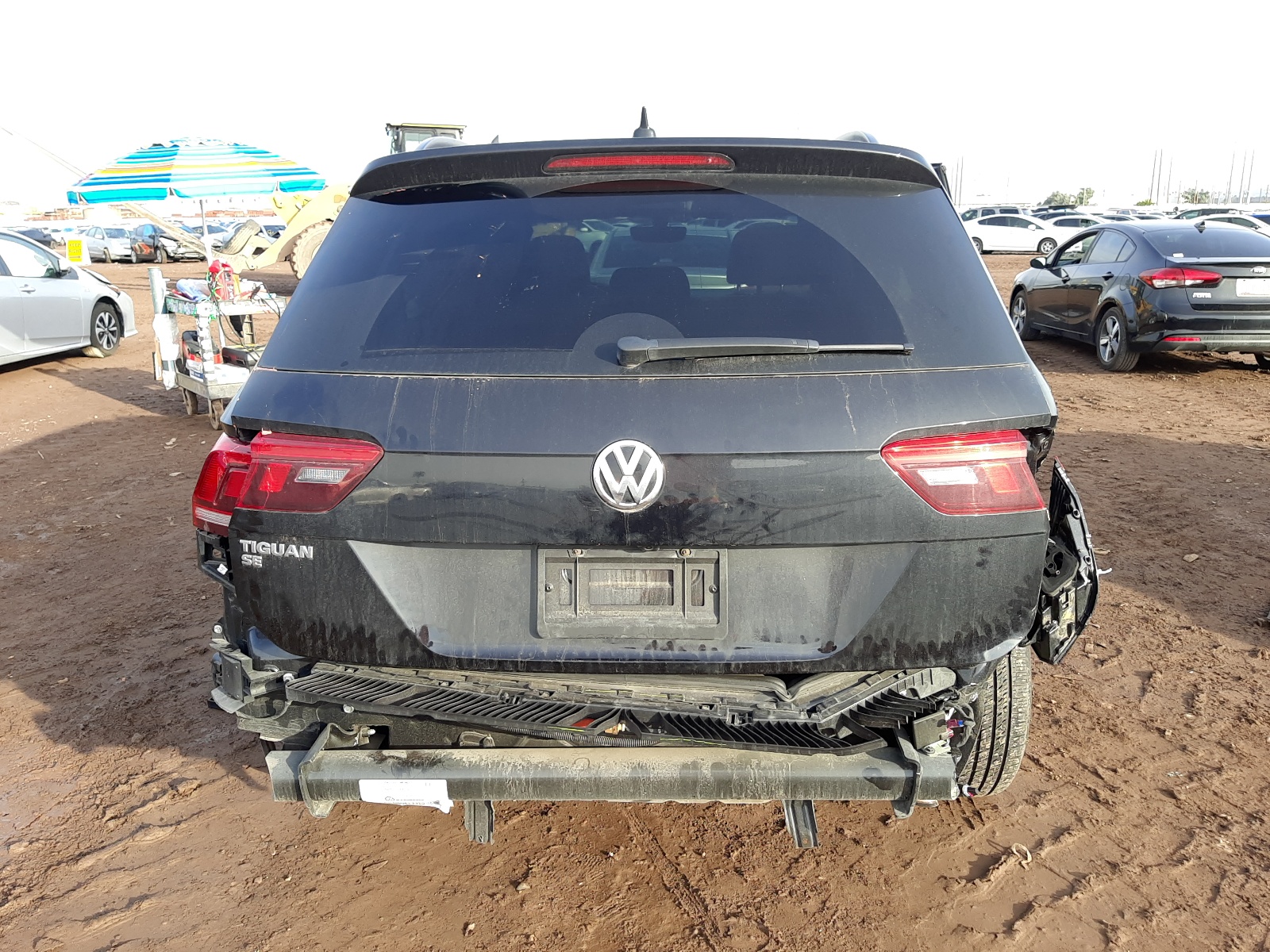 3VV3B7AX3LM028700 2020 Volkswagen Tiguan Se