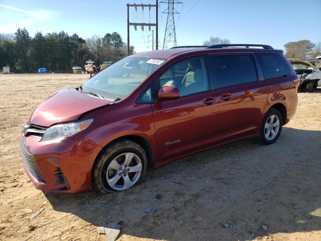 2018 Toyota Sienna LE