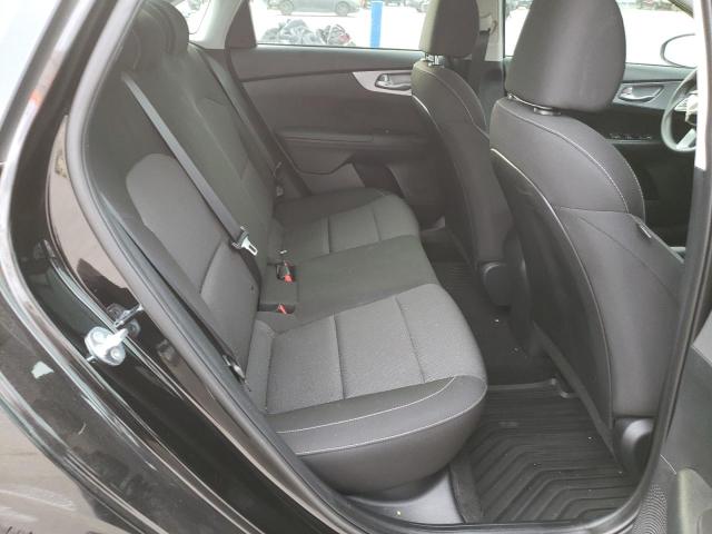 3KPF24AD4NE501033 KIA Forte