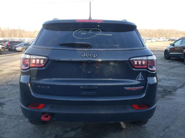 3C4NJDDB8JT131137 Jeep Compass Trailhawk