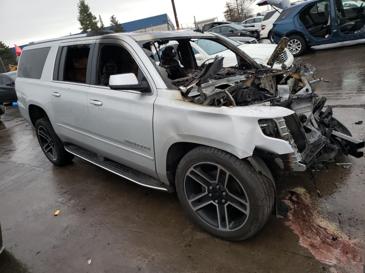 2017 Chevrolet Suburban - Image 4