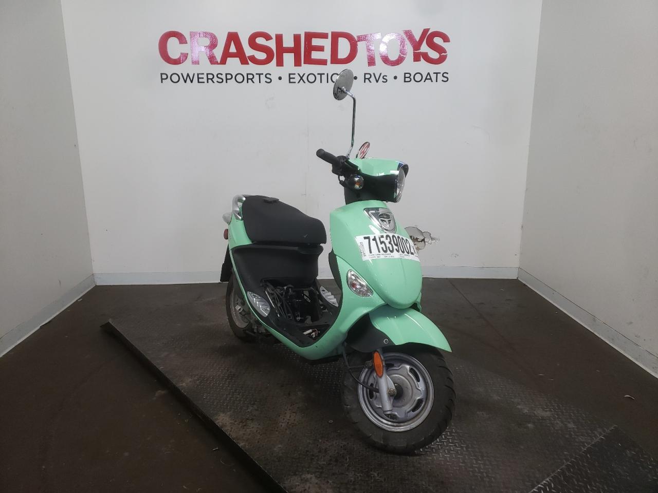 RFVPAC201H1018285 UTILITY MOTORCYCLE 2017