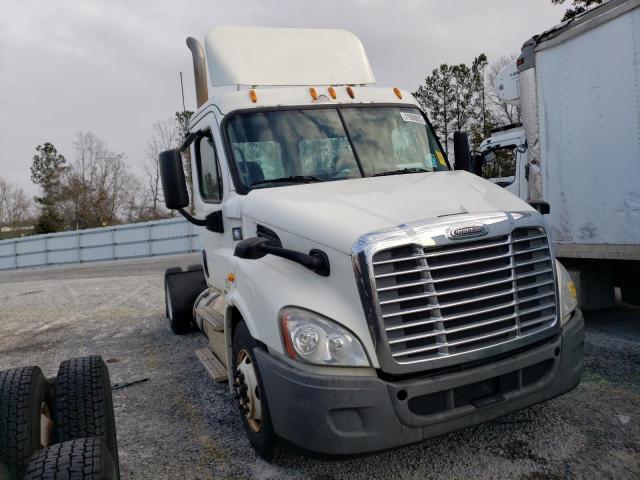 Salvage cars for sale from Copart Loganville, GA: 2012 Freightliner Cascadia 113