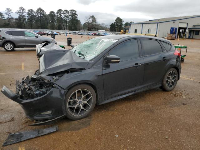 Salvage cars for sale from Copart Longview, TX: 2015 Ford Focus SE