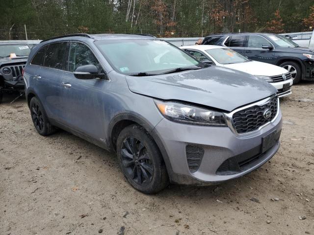5XYPGDA52KG611690 KIA SORENTO LX
