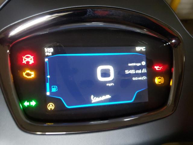 2021 VESPA GTS 300 SU ZAPMA39M8M5202520