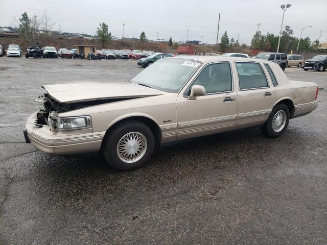 1997 Lincoln Town Car Signature