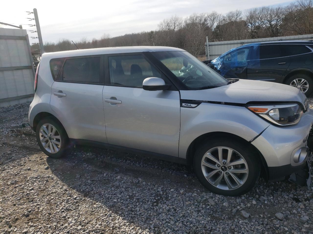 2019 Kia Soul + VIN: KNDJP3A55K7003014 Lot: 73095082