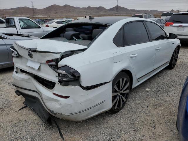 2018 VOLKSWAGEN PASSAT GT 1VWJM7A38JC033089