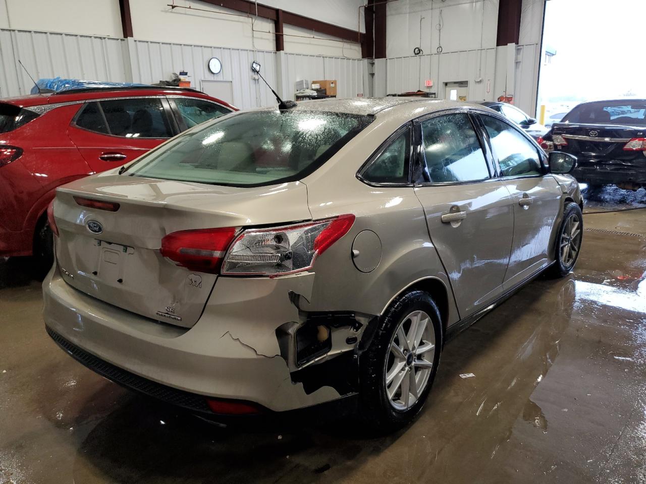 2016 Ford Focus Se vin: 1FADP3F23GL309404