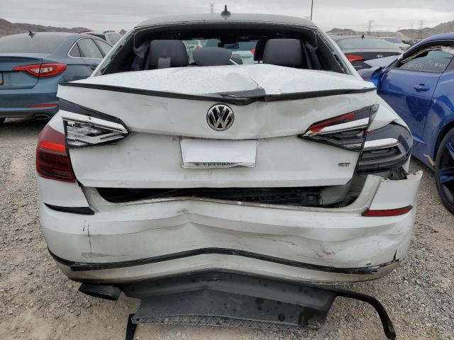 2018 VOLKSWAGEN PASSAT GT 1VWJM7A38JC033089