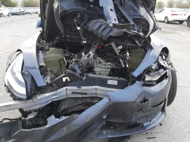 5YJ3E1EB3KF510152 Tesla MODEL 3